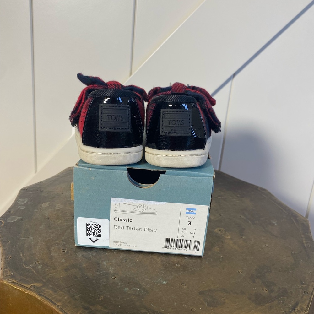 Never worn - Picture 2 of 3